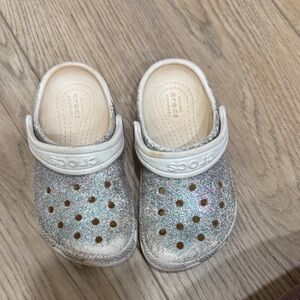CROCS Kids Sparkly Clogs - Silver Glitter